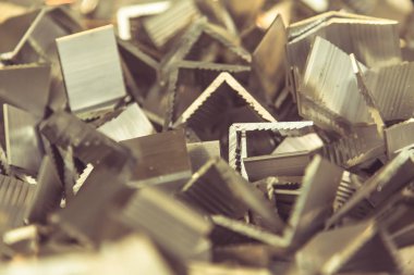 büyük miktarda endüstriyel döküm yer hurda metal