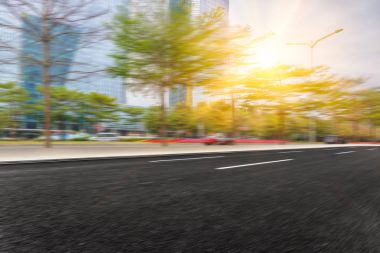 Boş şehir sokak kavşak