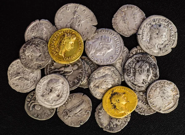 Antika mynt av det romerska riket. — Stockfoto