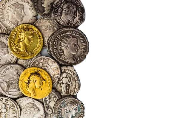 Древние монеты Римской империи . — стоковое фото