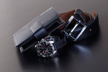 Erkek cüzdan ve kemer