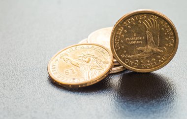 dolar sikke yığını siyah
