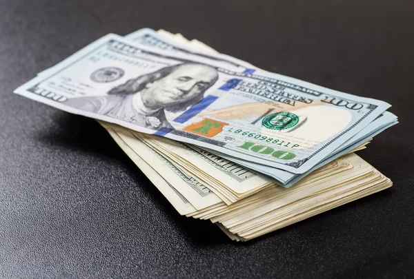 Para bizimle dolar roll. Seçici odak.