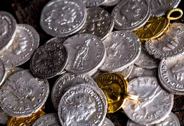 Ancient coin of the Roman Empire. — Stock Photo, Image