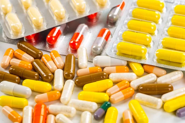 Ποικιλία φαρμάκων και φαρμάκων — Φωτογραφία Αρχείου