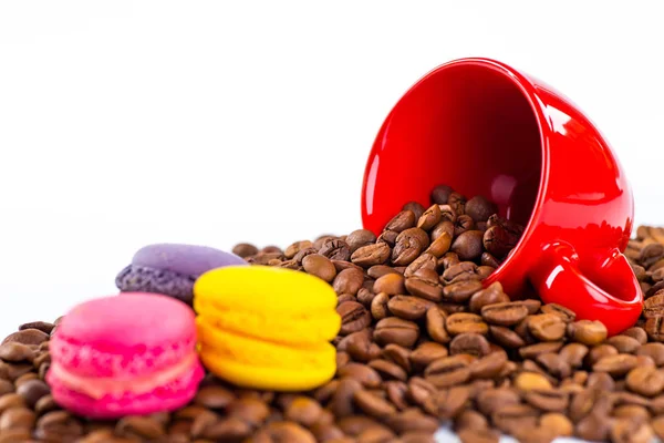 A coffee mug of coffee beans — Stock Photo, Image