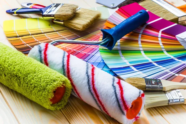 Ressam ve dekoratör çalışma tablosu Saray Projesi, renk swatc