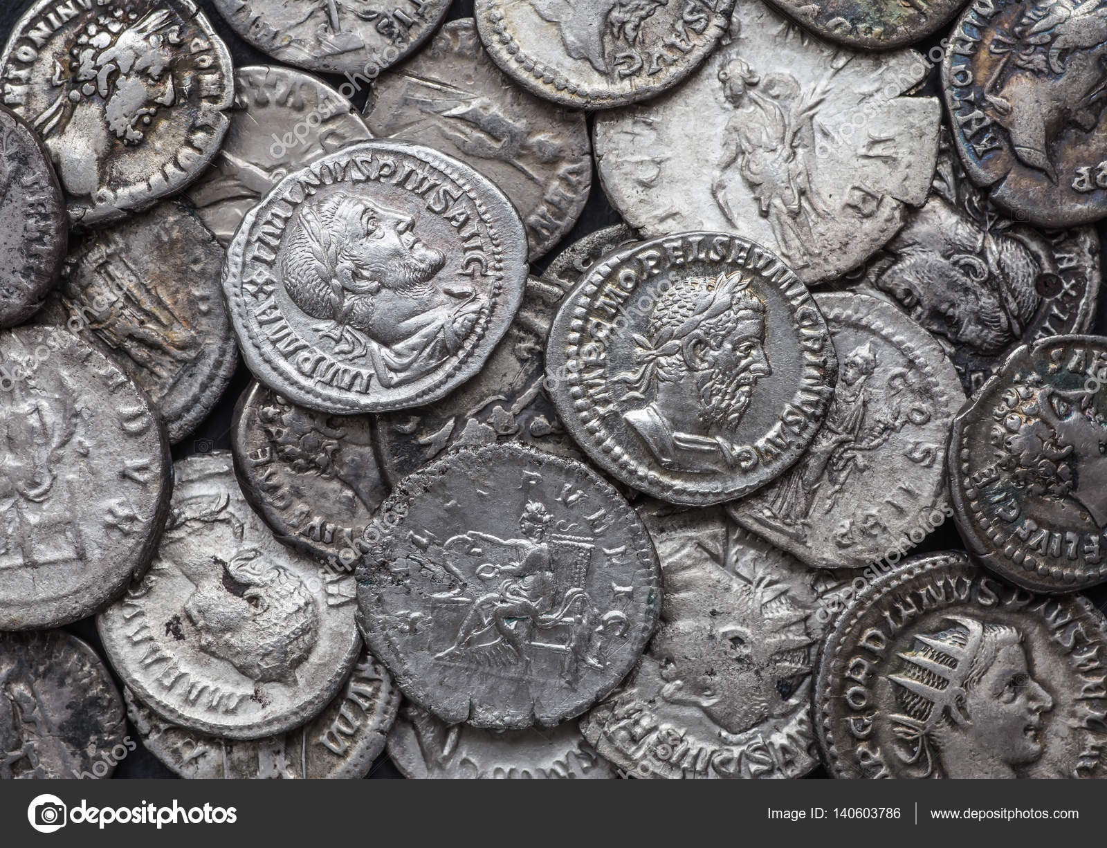 Ancienne Pièce De Monnaie De Lempire Romain Photographie - 