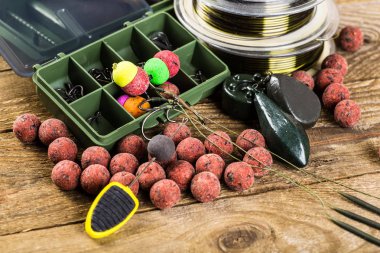 Yemler üzerinde sazan yakalamak