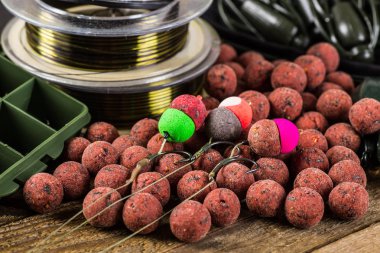 Yemler üzerinde sazan yakalamak