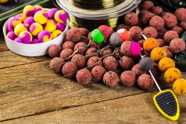 Yemler üzerinde sazan yakalamak