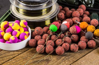 Yemler üzerinde sazan yakalamak