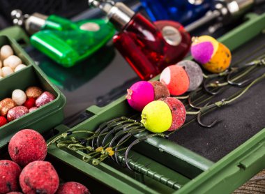 Yemler üzerinde sazan yakalamak