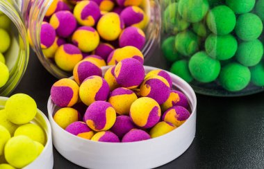 Yemler üzerinde sazan yakalamak