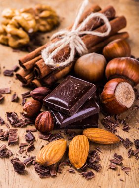Çikolata arka plan. Fındıklı çikolata