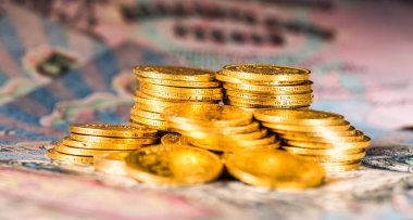 Altın dışında yapılan altın kuleleri. Beş ruble Nicholas II.