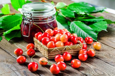 Masada taze kirazlar