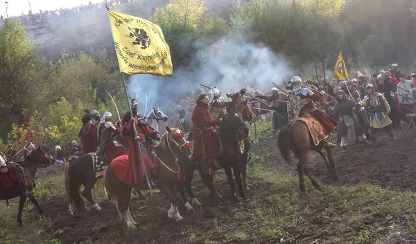 Kamyanets-Podilsky, Oekraïne, 10/02/2017. De musketiers en coss — Stockfoto