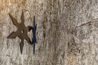 Shuriken (yıldız oluşturma), geleneksel Japon ninja soğuk silah