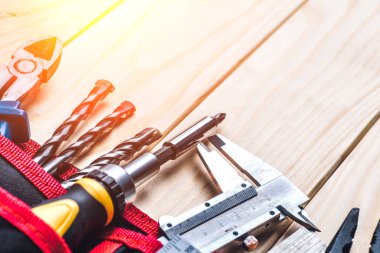 İnşaat seviyesi koruyucu eldiven w takım ile alet kemeri