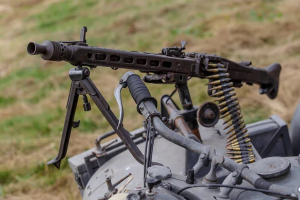 Пулемёт вермахта MG-42, установленный на мотоцикле — стоковое фото