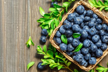 Metin için kopya alanı ile taze yaban mersini arka plan. Mavi