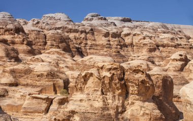 Petra Vadisi etrafındaki dağlar. 