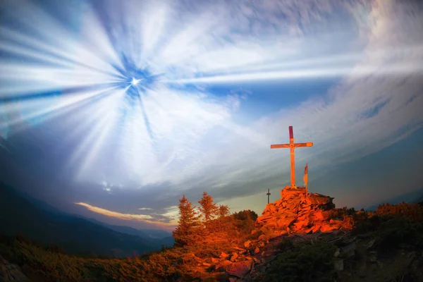 Cross on Mount Strymba — Stock Photo, Image