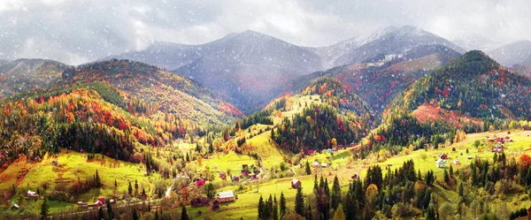 Autumn and winter in the mountains — Stock Photo, Image