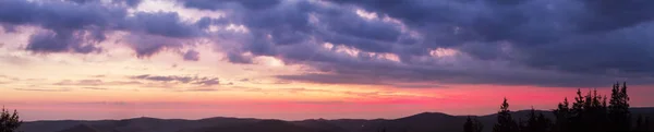 Pôr do sol e nascer do sol no céu — Fotografia de Stock