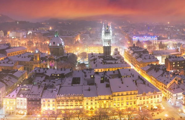 Besneeuwde Kerstmis in Lviv — Stockfoto