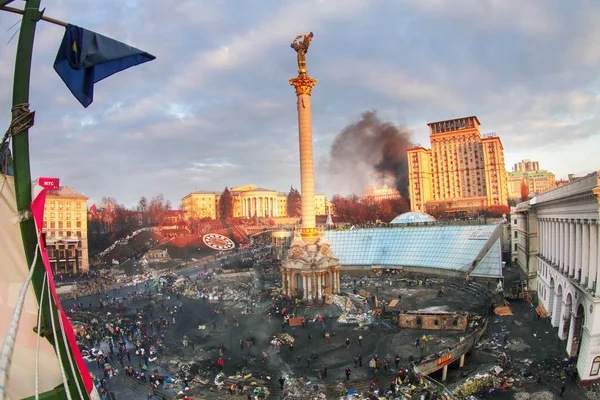 Uitzicht vanaf de hoogte naar de Maidan — Stockfoto