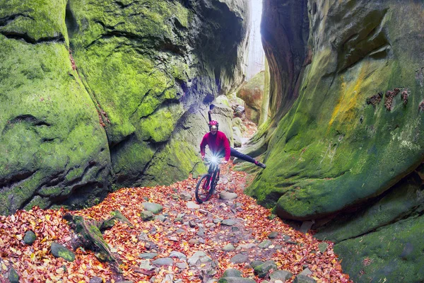 Biker on Skel Dovbush in Bubnyshche — Stock Photo, Image