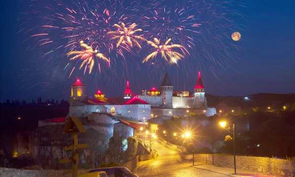 Fuochi d'artificio sul castello — Foto Stock