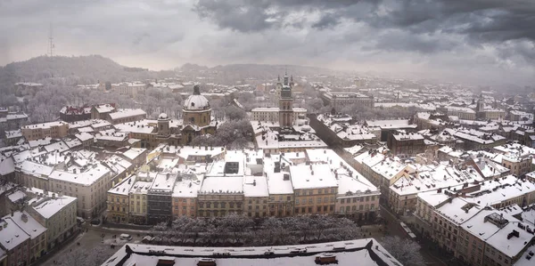 Snowy Boże Narodzenie we Lwowie — Zdjęcie stockowe