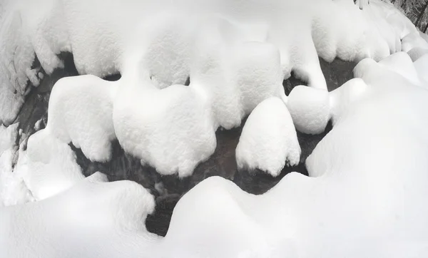 Río Cárpatos en invierno —  Fotos de Stock