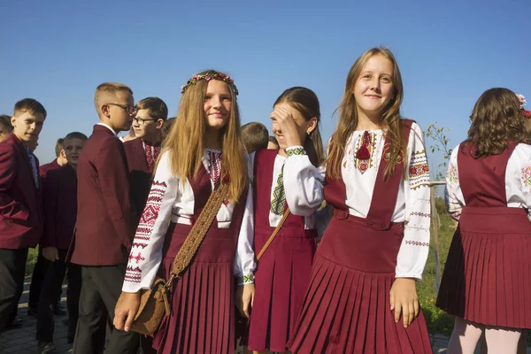 1 de septiembre en la escuela — Foto de Stock