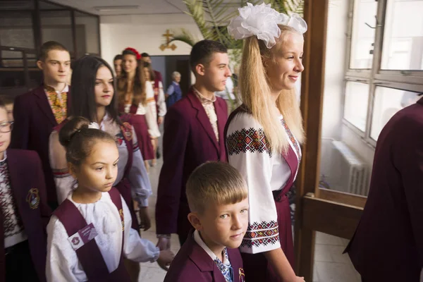 1 de septiembre en la escuela — Foto de Stock