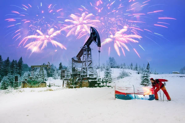 De olieproductie in de winter op Mount Synechka — Stockfoto