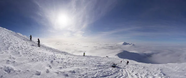 Сходження на Говерлу взимку — стокове фото