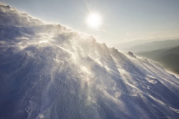 Alpin storm i bergen — Stockfoto