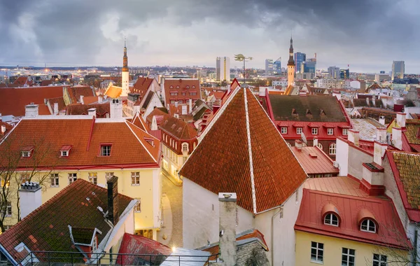 Panorama van de middeleeuwse Tallinn — Stockfoto
