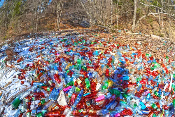 塑料垃圾湖 — 图库照片