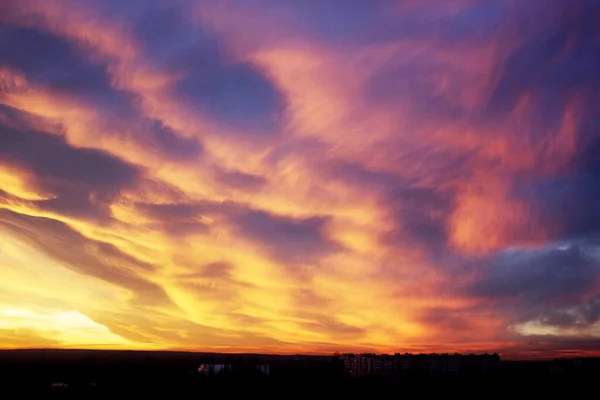 Fiery sunset in the sky — Stock Photo, Image