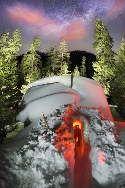 Abrigo Avalanche Nas Montanhas Americanas Salva Vidas Alpinos Desenterrar Entrada — Fotografia de Stock