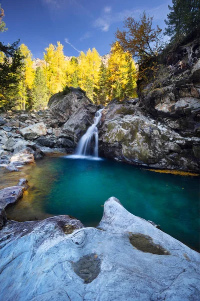 Wasserfall Den Morteratscher Alpen — Stockfoto