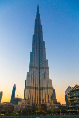 Uluslararası Dubai Kongre ve Sergi Sarayı tower görünüm gündoğumu sırasında