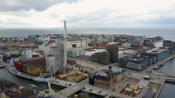 Mooie Luchtfoto Malmö Uitzicht Stad Zweden Met Western Harbor Turning — Stockvideo