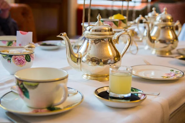 Classical london afternoon tea with english breakfast