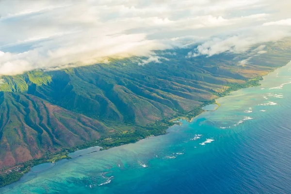 Schöne Luftaufnahme Auf Einer Riesigen Insel Von Oben — Stockfoto